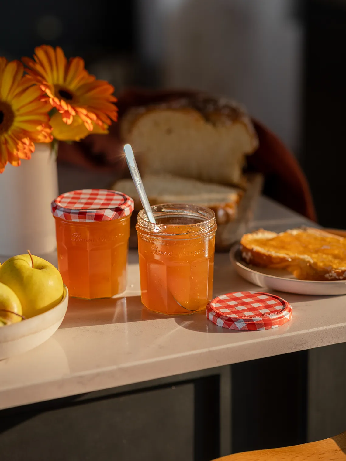 Homemade Apple Jelly